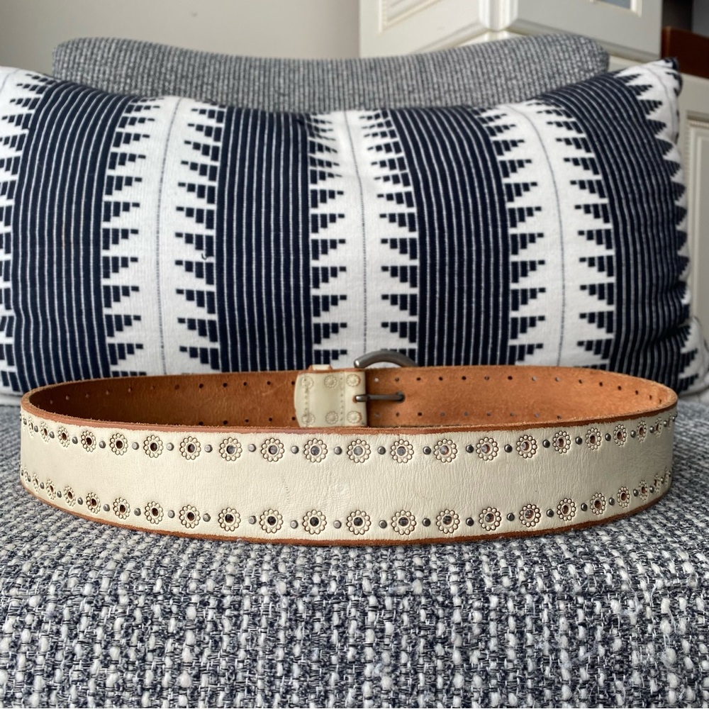 Fossil Embossed/Studded Western Leather Belt - Picture 7 of 15